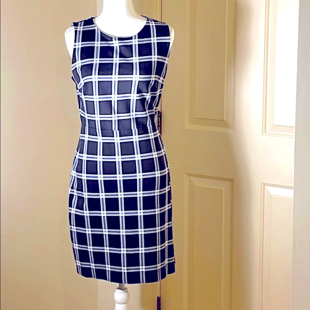 Old Navy/White Sleeveless Plaid Dress M